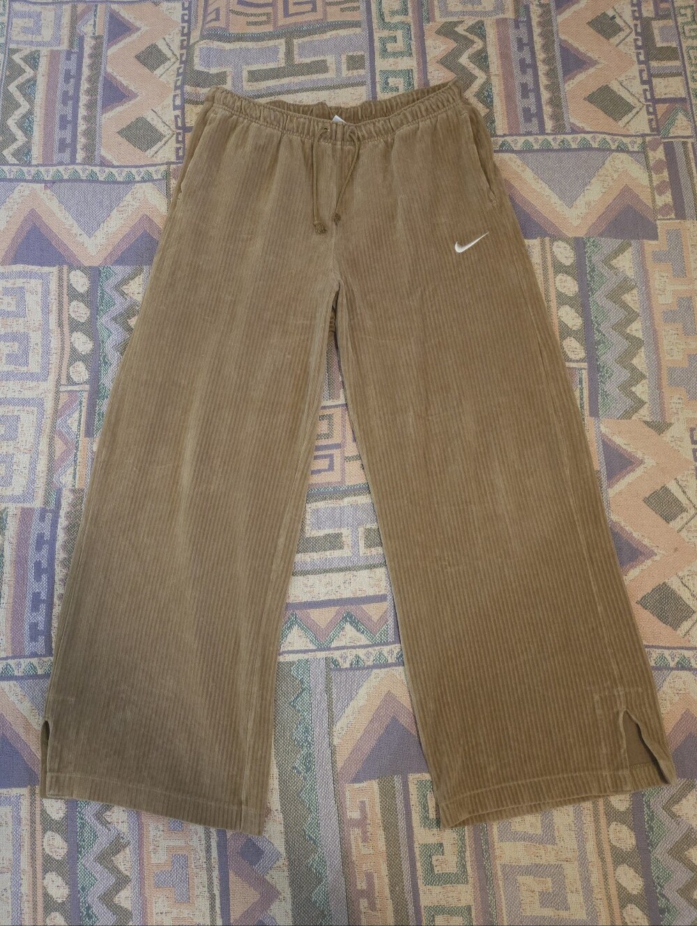 Nike Womens Wide Leg Velour Track Pants Sweatpants Joggers Size Large - Picture 4 of 9
